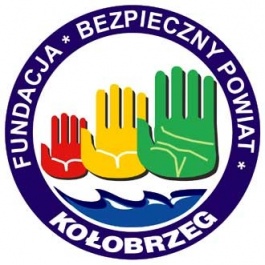 Logo Fundacji Bezpieczny Powiat Kołobrzeg - Kliknięcie w obrazek spowoduje wyświetlenie jego powiększenia