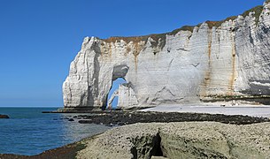 Regardant par la Manneporte.jpg