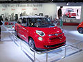 "13 Fiat 500L NA red.jpg