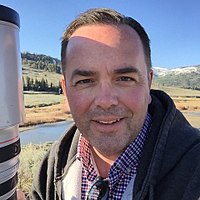 Frank Schulenburg in Lamar Valley, Yellowstone.jpg