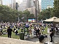 Bryant Park vor einer "Movie Night" im Sommer 2019.jpg