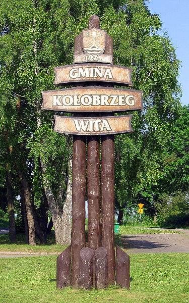 File:Gmina Kolobrzeg witacz 2009.jpg