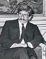 (Dante Caputo) Felipe González, recibe al ministro de Asuntos Exteriores de Argentina. Pool Moncloa. 4 de mayo de 1984 (cropped).jpeg