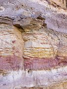 ISR-2013-Makhtesh Ramon-Sandstone color bands 02.jpg