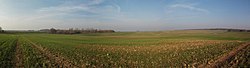 Kądzielno Pola (miejsa bitew w XVIII i XIX w) z widokiem na Bullenwinkel (Mirocice) nieistniejącą obecnie wieś - panoramio.jpg