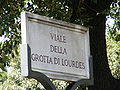 Città del Vaticano - Viale della Grott di Lourdes.jpg